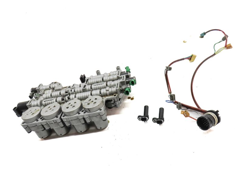 Thumbnail 2: 2003 BMW 325Xi (E46) AWD Xi A5S AUTOMATIC TRANSMISSION VALVE BODY