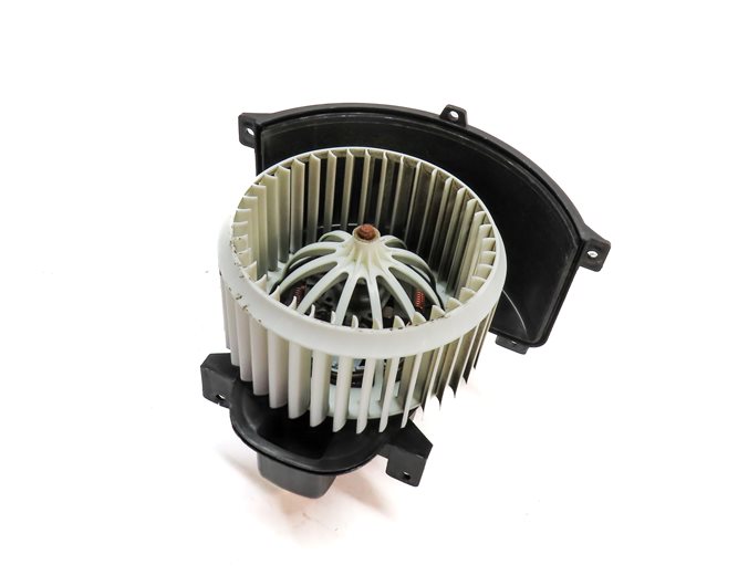 2004-2010 VW TOUAREG / AUDI Q7 (4L) FRONT HEATER A/C BLOWER FAN MOTOR