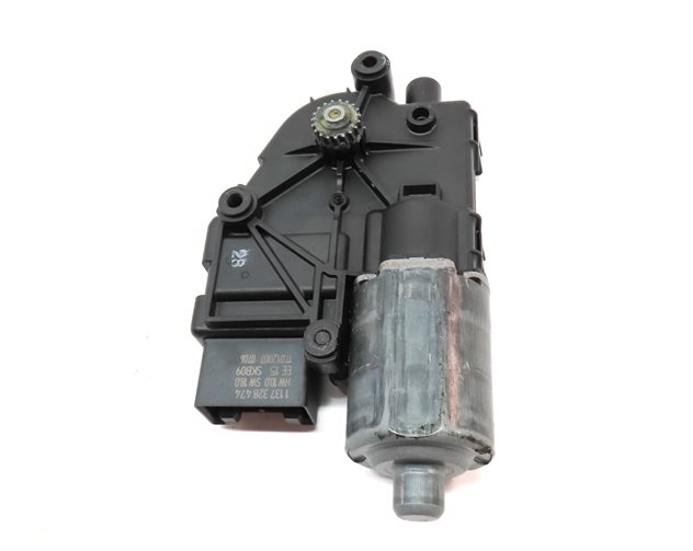 Thumbnail 6: 2007-2014 AUDI Q7 (4L) PANORAMIC SUNROOF MOTOR SUN ROOF MOTOR SUNSHADE MOTOR