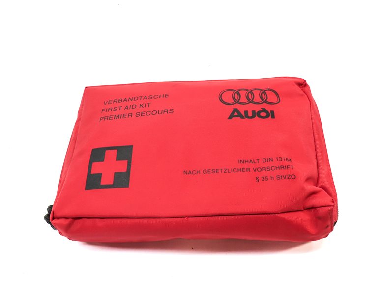 Thumbnail 2: 2007 AUDI Q7 (4HL) EMERGENCY FIRST AID MEDICAL CARE KIT w/ CASE