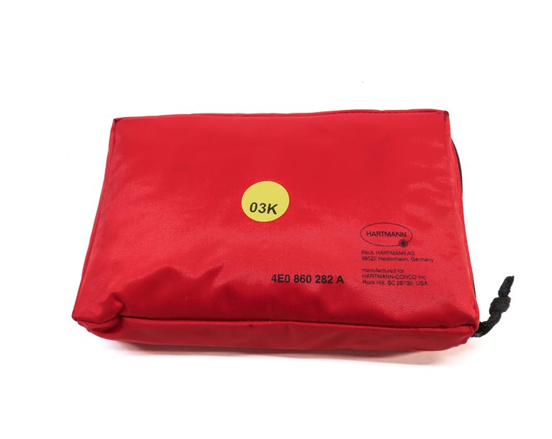 Thumbnail 7: 2007 AUDI Q7 (4HL) EMERGENCY FIRST AID MEDICAL CARE KIT w/ CASE
