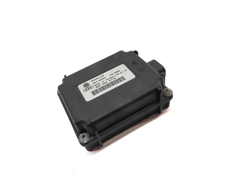 Thumbnail 3: 2007 AUDI Q7 (4HL) HOMELINK GARAGE DOOR OPENER CONTROL MODULE