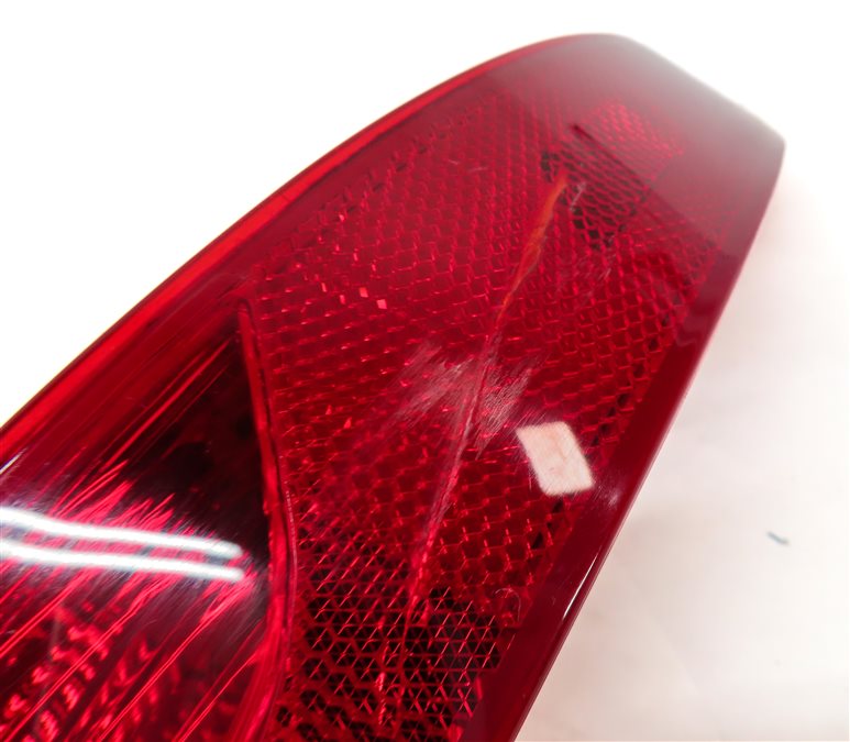 Thumbnail 7: 2007-2015 AUDI Q7 (4L) RIGHT PASSENGER REAR BUMPER LOWER TAILLIGHT LIGHT LAMP