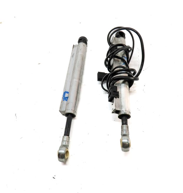 Thumbnail 2: 2013 BMW 335I CONVERTIBLE (E93) REAR CONVERTIBLE TOP RAM CYLINDER SET/2