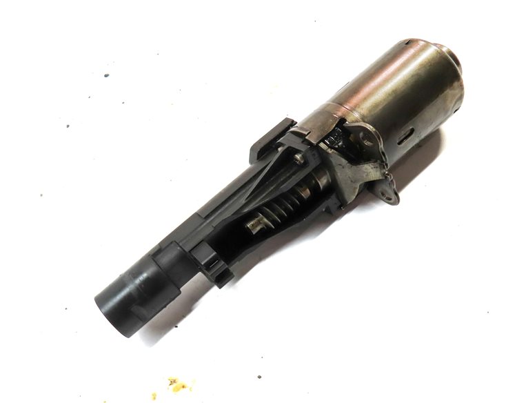 Thumbnail 3: 2013 BMW 335I CONVERTIBLE (E93) 3.0L (N55) ENGINE ECCENTRIC CAMSHAFT ACTUATOR