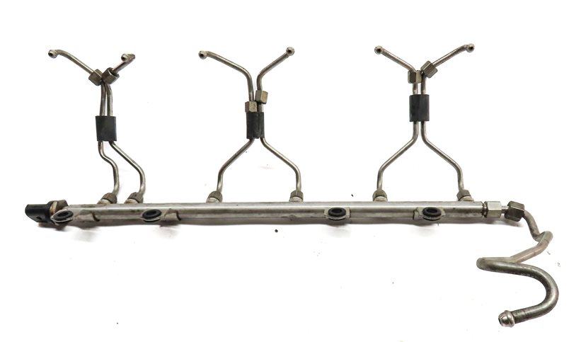 Thumbnail 4: 2013 BMW 335I CONVERTIBLE (E93) 3.0L (N55) ENGINE FUEL RAIL w/ LINES