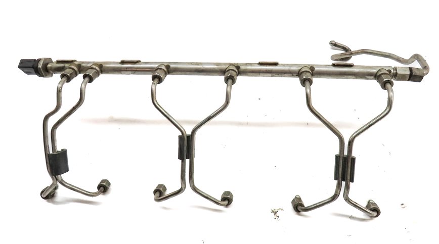 Thumbnail 5: 2013 BMW 335I CONVERTIBLE (E93) 3.0L (N55) ENGINE FUEL RAIL w/ LINES