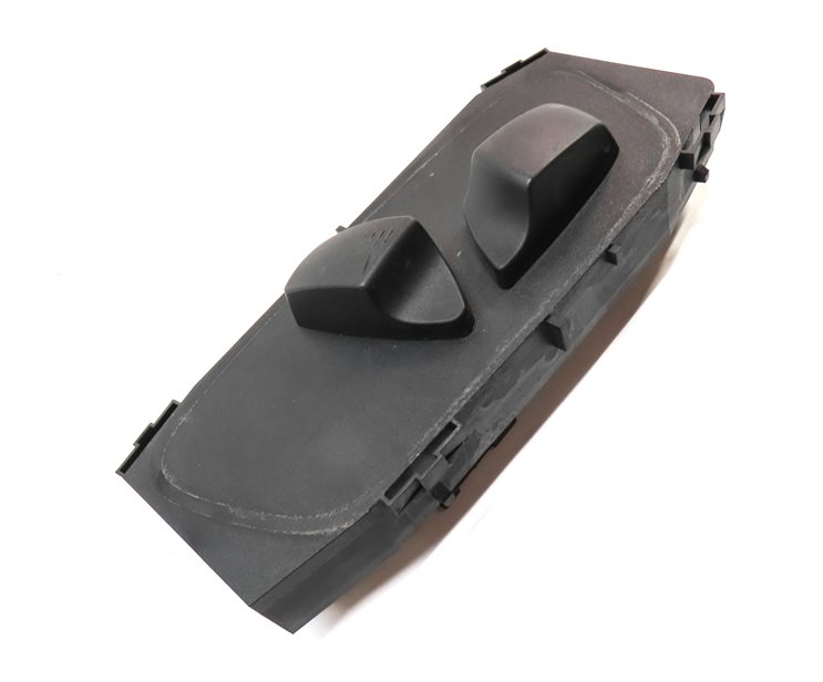 Thumbnail 3: 13 BMW 335I CONVERTIBLE (E93) FRONT RIGHT PASSENGER SEAT POSITION ADJUST SWITCH