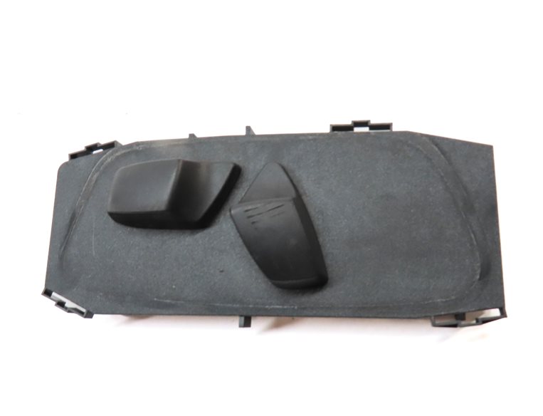 Thumbnail 4: 13 BMW 335I CONVERTIBLE (E93) FRONT RIGHT PASSENGER SEAT POSITION ADJUST SWITCH