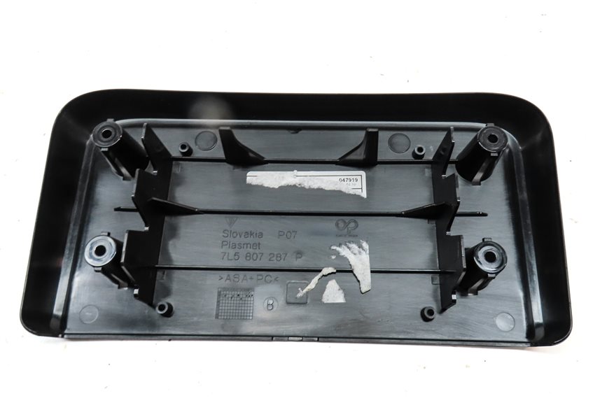 Thumbnail 5: 2008 PORSCHE CAYENNE (955) FRONT LOWER BUMPER LICENSE PLATE MOUNT BRACKET