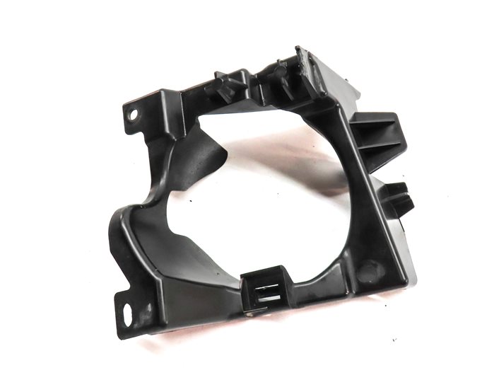 Thumbnail 2: 2008 PORSCHE CAYENNE (955) FRONT RIGHT PASSENGER FOG LIGHT LAMP MOUNT BRACKET
