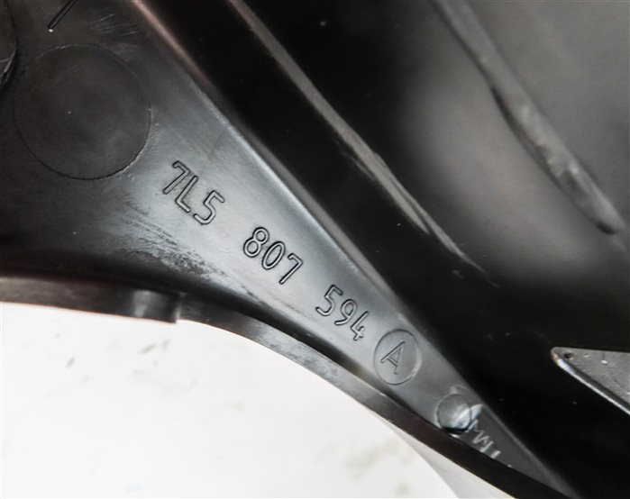 Thumbnail 6: 2008 PORSCHE CAYENNE (955) FRONT RIGHT PASSENGER FOG LIGHT LAMP MOUNT BRACKET