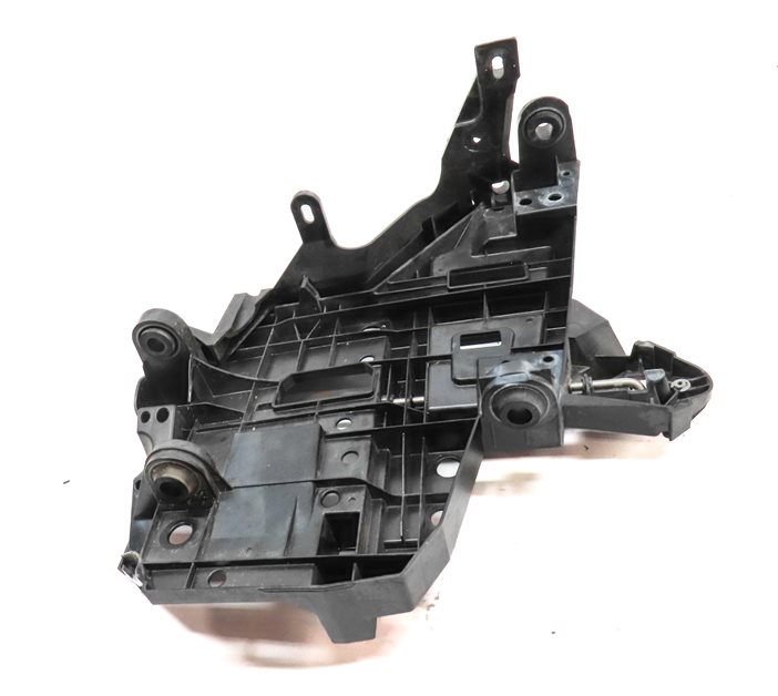 Thumbnail 2: 2008 PORSCHE CAYENNE (955) FRONT RIGHT PASSENGER HEADLIGHT LAMP MOUNT BRACKET