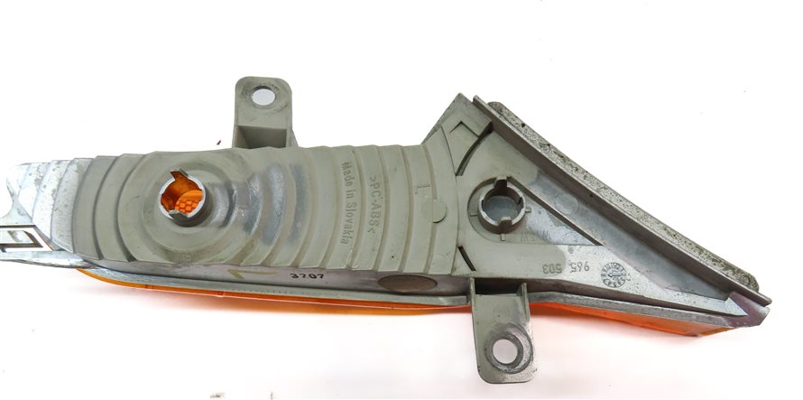 Thumbnail 4: 2008 PORSCHE CAYENNE (955) FRONT LEFT DRIVER BUMPER MARKER LIGHT LAMP