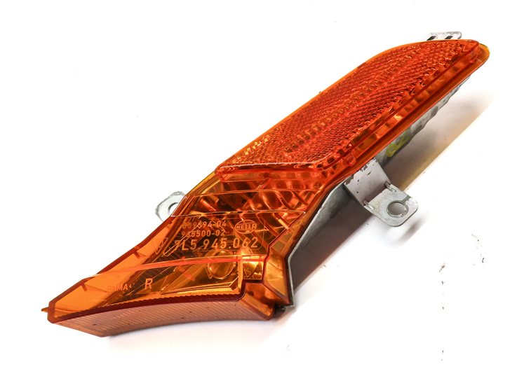 Thumbnail 3: 2008 PORSCHE CAYENNE (955) FRONT RIGHT PASSENGER BUMPER MARKER LIGHT LAMP
