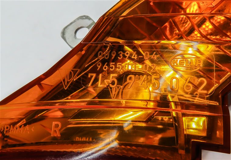 Thumbnail 5: 2008 PORSCHE CAYENNE (955) FRONT RIGHT PASSENGER BUMPER MARKER LIGHT LAMP