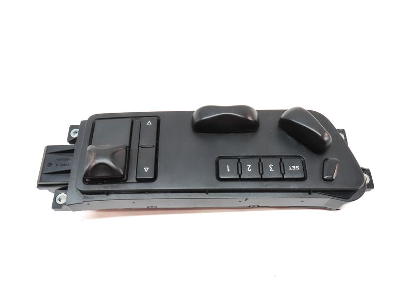 Thumbnail 4: 08 PORSCHE CAYENNE (955) FRONT RIGHT PASSENGER MEMORY LUMBAR SEAT ADJUST SWITCH