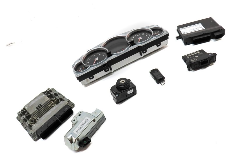 Thumbnail 4: 08 PORSCHE CAYENNE (957) 4.8L TURBO ENGINE ECM IMMOBILIZER KESSY MODULE KEY SET