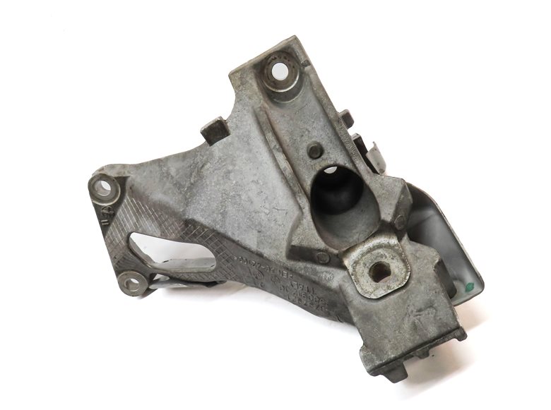 Thumbnail 3: 2012 BMW X5 (E70) 3.0L (N55) RIGHT PASSENGER ENGINE MOTOR MOUNT SUPPORT BRACKET