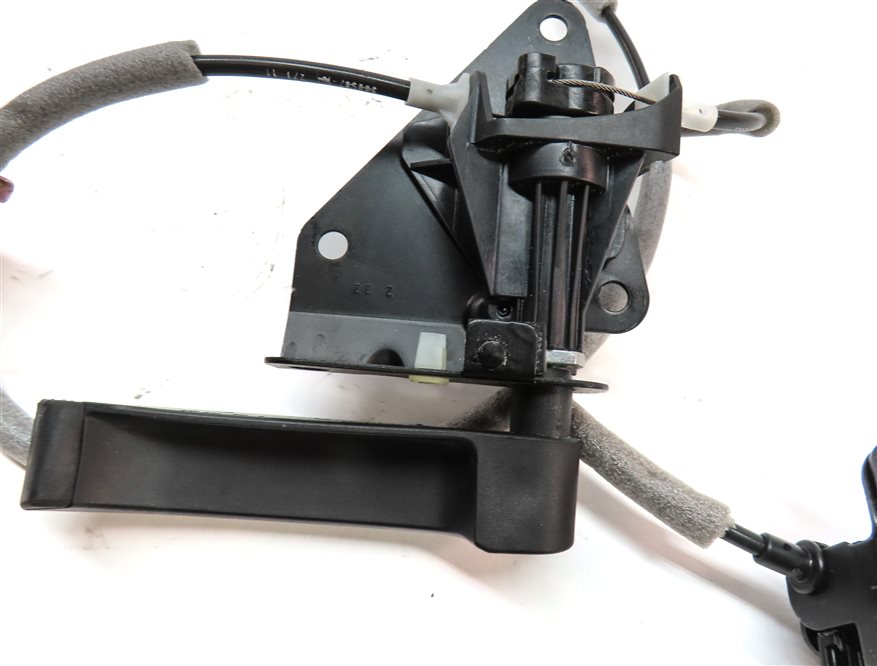 Thumbnail 6: 2012 BMW X5 (E70) REAR TAILGATE LIFTGATE HATCH LID LOCK LATCH CABLE SET/3