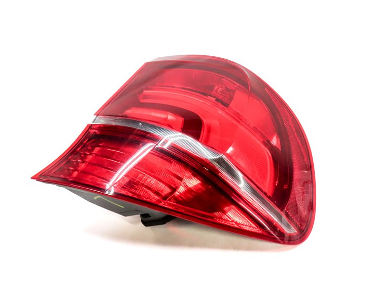 2011-2013 BMW X5 X5M (E70) LEFT DRIVER REAR OUTER TAILLIGHT BRAKE LIGHT LAMP