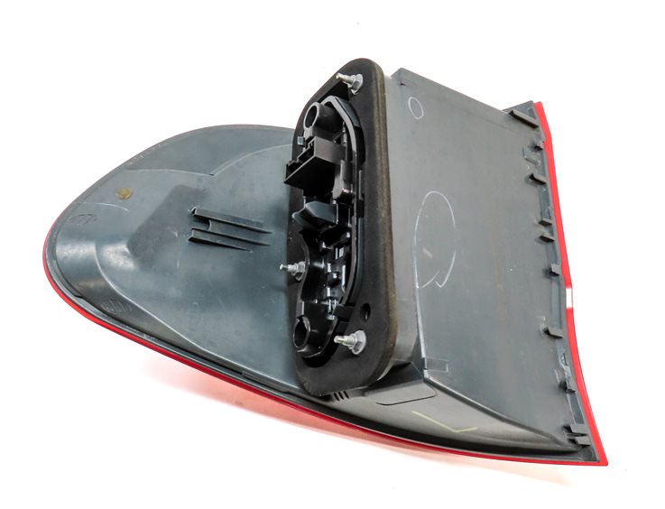 Thumbnail 5: 2011-2013 BMW X5 X5M (E70) LEFT DRIVER REAR OUTER TAILLIGHT BRAKE LIGHT LAMP