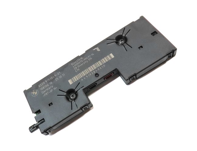 Thumbnail 3: 2012 BMW X5 (E70) RADIO STEREO ANTENNA RECEPTION DIVERSITY AMPLIFIER