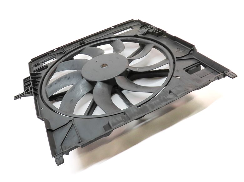 Thumbnail 3: 2009-2014 BMW X5 X6 (E70 E71) 3.0L N55 TURBO / 3.0L DIESEL COOLING FAN 850 WATT