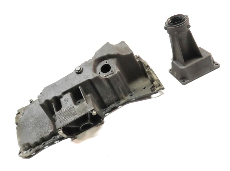 Thumbnail 3: 2011-2014 BMW X5 X6 (E70 E71) AWD 3.0L N55 ENGINE OIL PAN w/ OUTPUT AXLE FLANGE