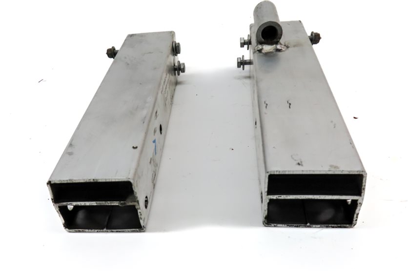 Thumbnail 6: 09-17 AUDI Q5 SQ5 (B8) REAR BUMPER CRASH IMPACT REINCFORCEMENT BAR BRACKET SET/2