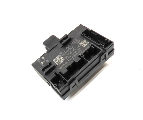 Thumbnail 3: 2016 AUDI SQ5 (B8 8R) FRONT RIGHT PASSENGER DOOR CONTROL MODULE