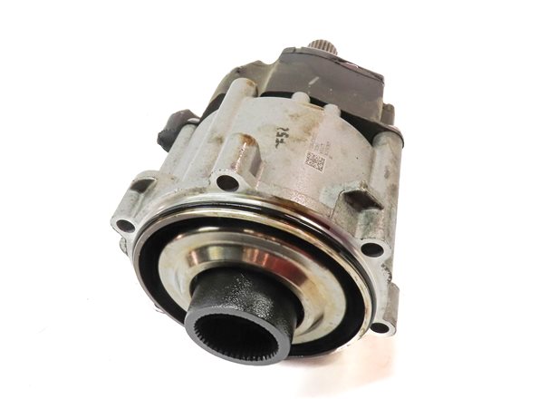 Thumbnail 2: 2015-2017 AUDI SQ5 (B8 8R) 3.0L A/T TRANSMISSION CENTER DIFFERENTIAL TAIL SHAFT