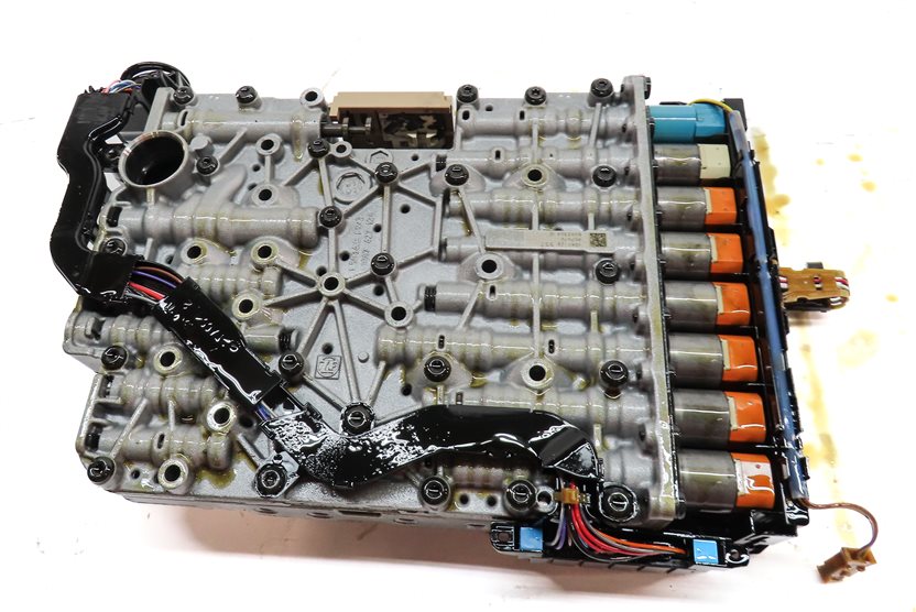 Thumbnail 6: 15-17 AUDI SQ5 (B8 8R) 3.0L 8-SPEED QCY A/T AUTOMATIC TRANSMISSION VALVE BODY