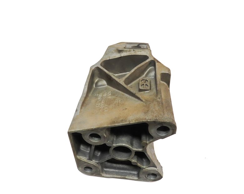 Thumbnail 6: 2016 RANGE ROVER SPORT (L494) 3.0L DIESEL ENGINE MOTOR MOUNT BRACKET SET/2