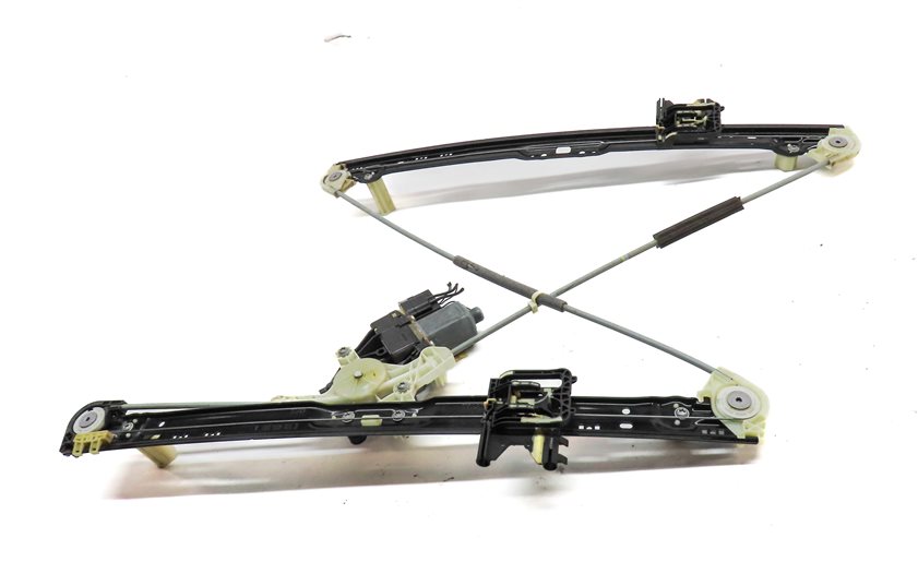 Thumbnail 2: 14-20 RANGE ROVER SPORT (L494) FRONT RIGHT PASSENGER WINDOW REGULATOR w/ MOTOR