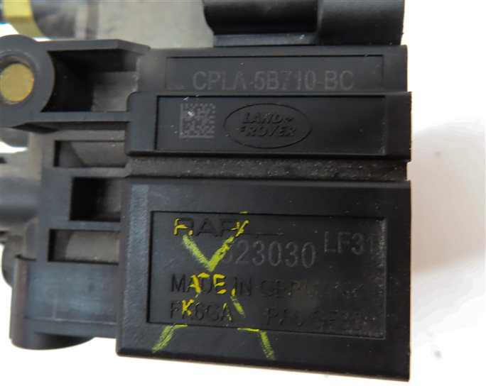 Thumbnail 6: 2016 RANGE ROVER SPORT (L494) 3.0L AIR RIDE SUSPENSION LEVELING CONTROL VALVE