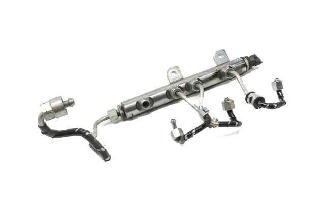 2016 RANGE ROVER SPORT (L494) 3.0L DIESEL ENGINE RIGHT FUEL RAIL w/ LINES