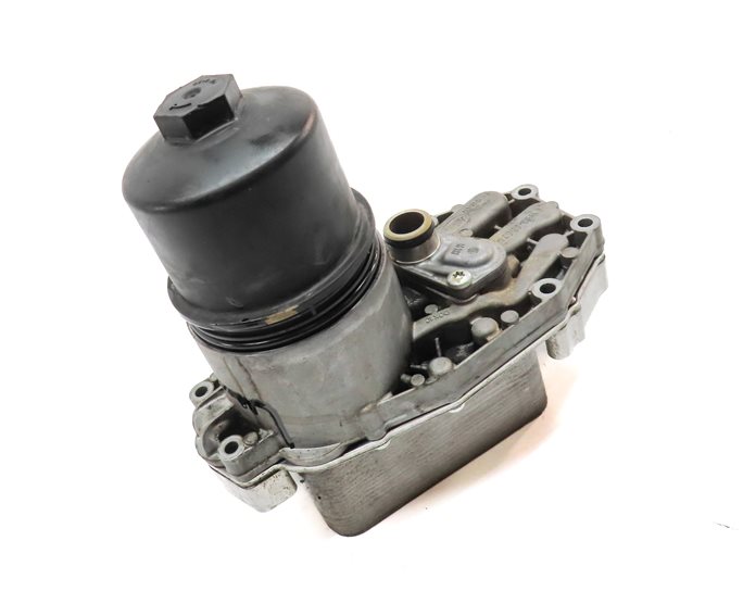 Thumbnail 3: 2016 RANGE ROVER SPORT (L494) 3.0L DIESEL ENGINE MOTOR OIL FLUID FILTER HOUSING