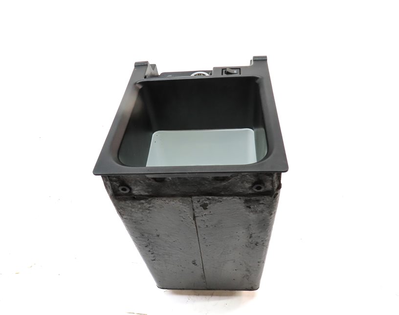 Thumbnail 5: 14-20 ROVER SPORT L494 FRONT CENTER CONSOLE REFRIGERATOR BOX COOLER COMPARTMENT