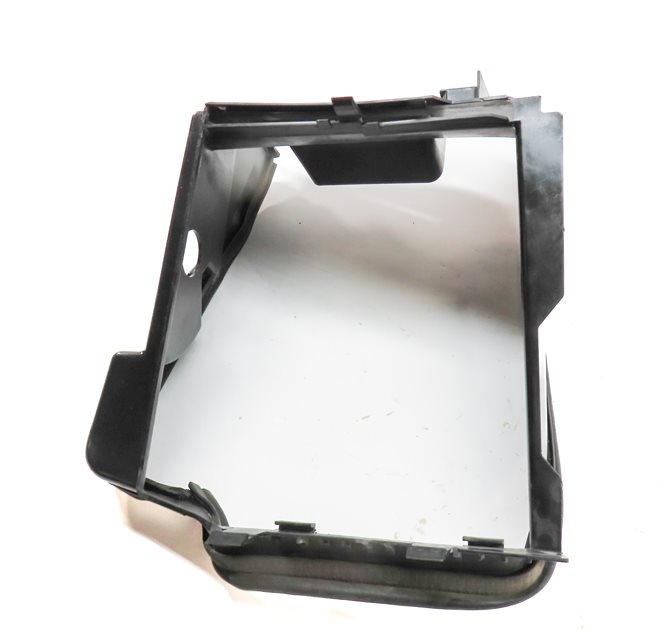 Thumbnail 6: 2014 RANGE ROVER SPORT (L494) 5.0L SUPER ENGINE RIGHT AUXILIARY RADIATOR SHROUD
