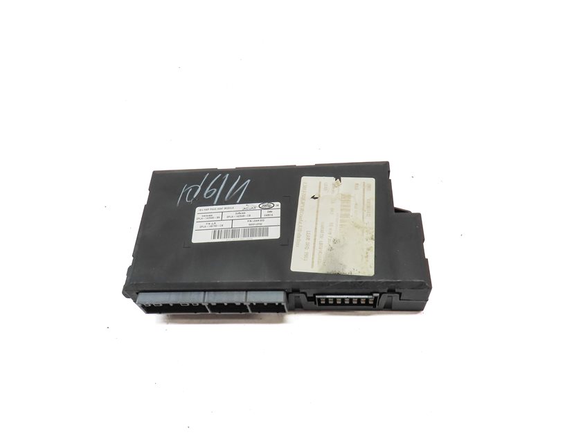 Thumbnail 2: 2014 RANGE ROVER SPORT (L494) FRONT RIGHT PASSENGER SEAT CONTROL MODULE