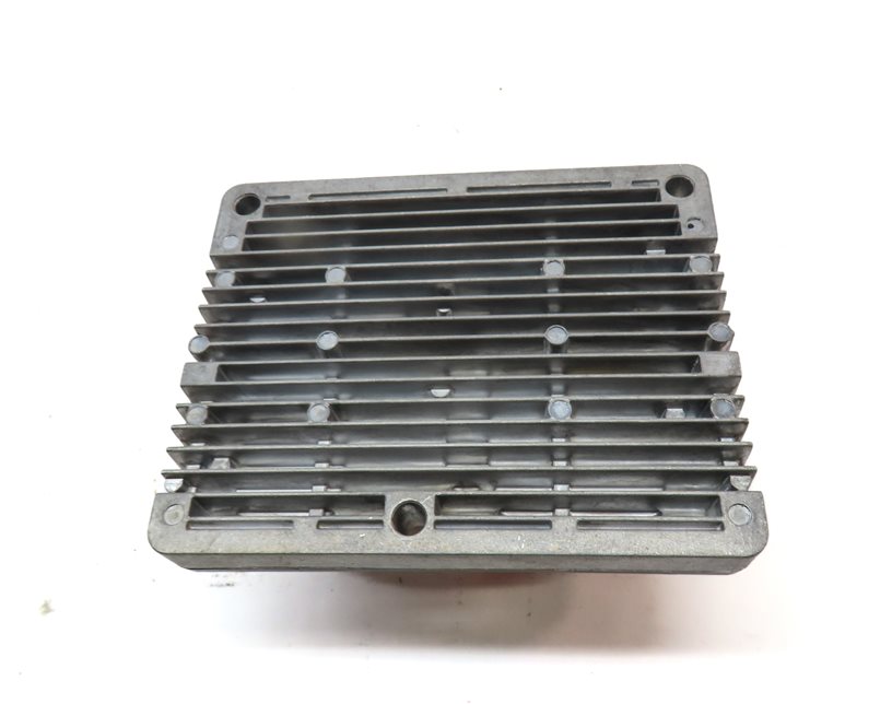 Thumbnail 4: 14 RANGE ROVER SPORT (L494) 5.0L SUPER ENGINE POWER DISTRIBUTION CONTROL MODULE