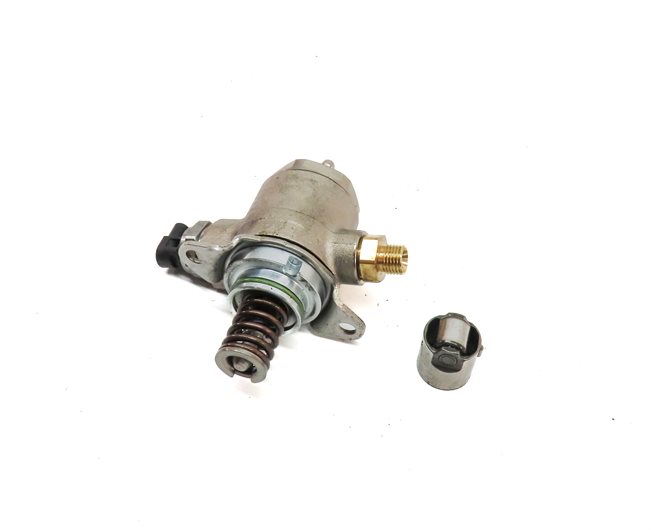 13-17 AUDI A4 A5 A6 Q5 TT (B8 C7 8K 8T 8R MK3) 2.0L ENGINE MECHANICAL FUEL PUMP