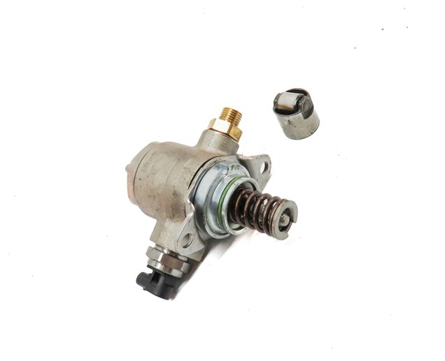 Thumbnail 3: 13-17 AUDI A4 A5 A6 Q5 TT (B8 C7 8K 8T 8R MK3) 2.0L ENGINE MECHANICAL FUEL PUMP
