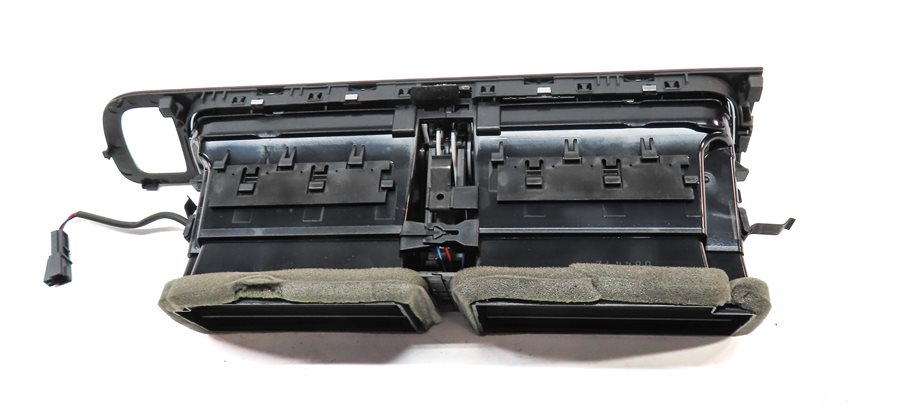 Thumbnail 6: 2013 AUDI Q5 (B8 8R) FRONT CENTER DASH HEATER A/C DUAL AIR VENT