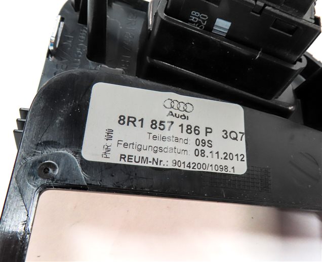 Thumbnail 6: 2013 AUDI Q5 (B8 8R) FRONT GPS INFORMATION DISPLAY SCREEN TRIM w/ SWITCHES