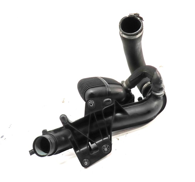 2013 AUDI Q5 (B8 8R) 2.0L CPMA ENGINE INTERCOOLER DAMPER PRESSURE PIPE ASSEMBLY