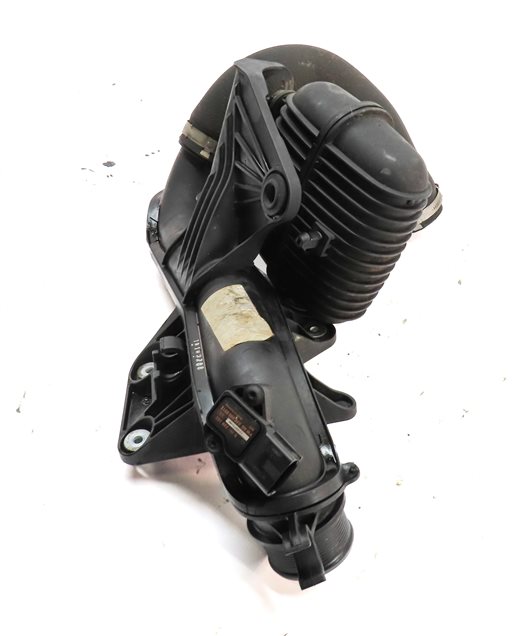 Thumbnail 6: 2013 AUDI Q5 (B8 8R) 2.0L CPMA ENGINE INTERCOOLER DAMPER PRESSURE PIPE ASSEMBLY
