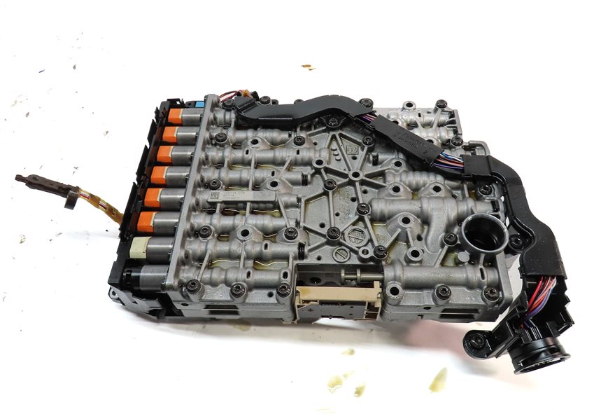 Thumbnail 4: 2013-2017 AUDI Q5 (B8 8R) AWD - 2.0L 8spd A/T TRANSMISSION VALVE BODY (NTB)