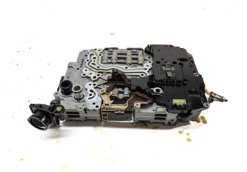 Thumbnail 6: 2013-2017 AUDI Q5 (B8 8R) AWD - 2.0L 8spd A/T TRANSMISSION VALVE BODY (NTB)